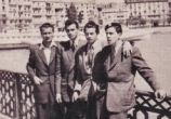 J. Křepela první zprava s bratislavskými spoluhráči na ME v Ženevě 1946, foto: olympic.sk
